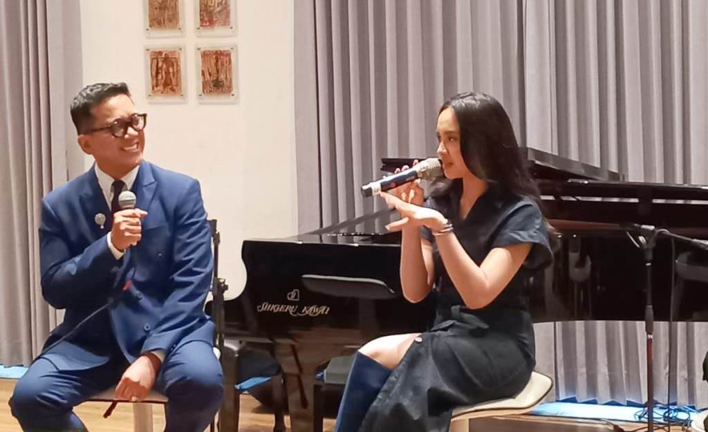 Andi Rianto Hadirkan Symphony from the Heart