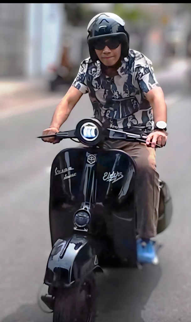 Kaka Slank dan Gasrux Hadir dengan Touring Vespa (2025 Version)