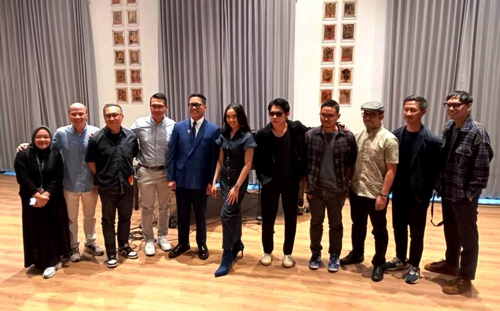 Andi Rianto Hadirkan Symphony from the Heart